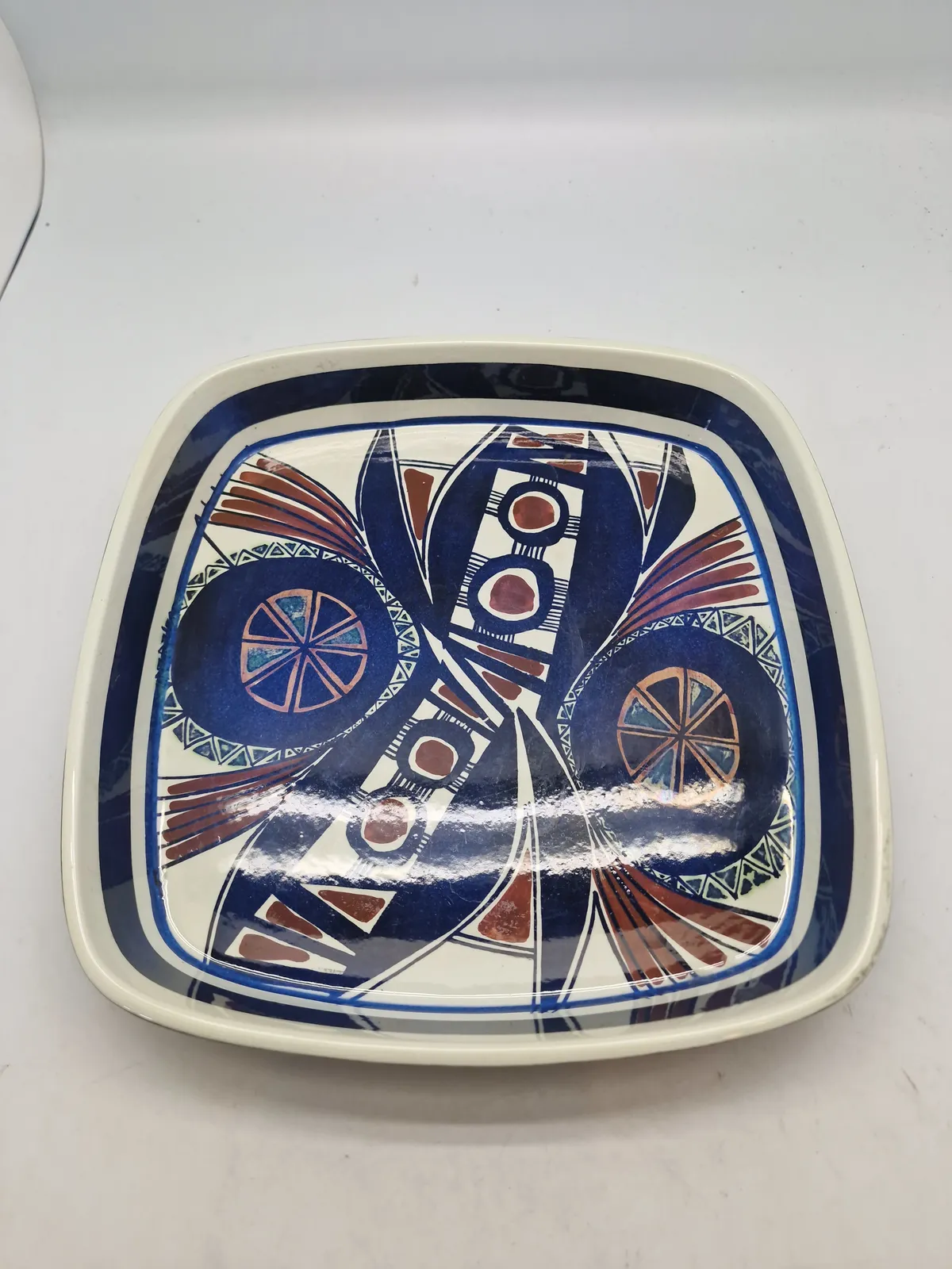 Royal Copenhagen Tenera Fajance skål/fad, designet af Inge Lise Koefoed.