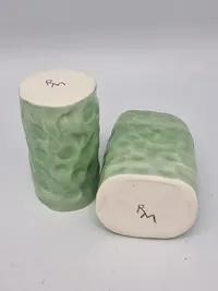 To porcelænsvaser - ukendt kunstner