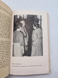 sjælden bogsamling fra D.N.S.A.P Partifører Frits Clausens 1893-1947  Personlige bibliotek