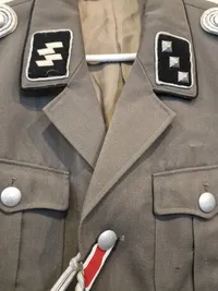 SS uniform efter 45