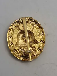 Verwundetenabzeichen Gold - efterkrigs