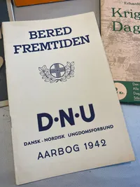Lot originale bøger og blade - ww2