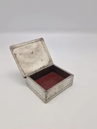 nouveau låsekasse, Dansk Kunst Tin, Danmark, begyndelsen af det 20. århundrede