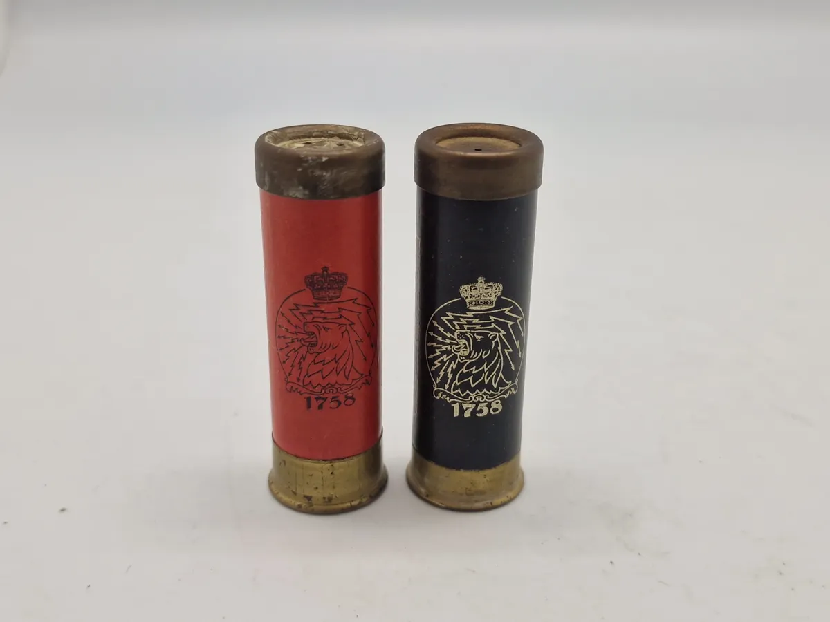 Sjældent reklame sæt fra HK, i form af salt og pepper sæt udformet som haglpatroner