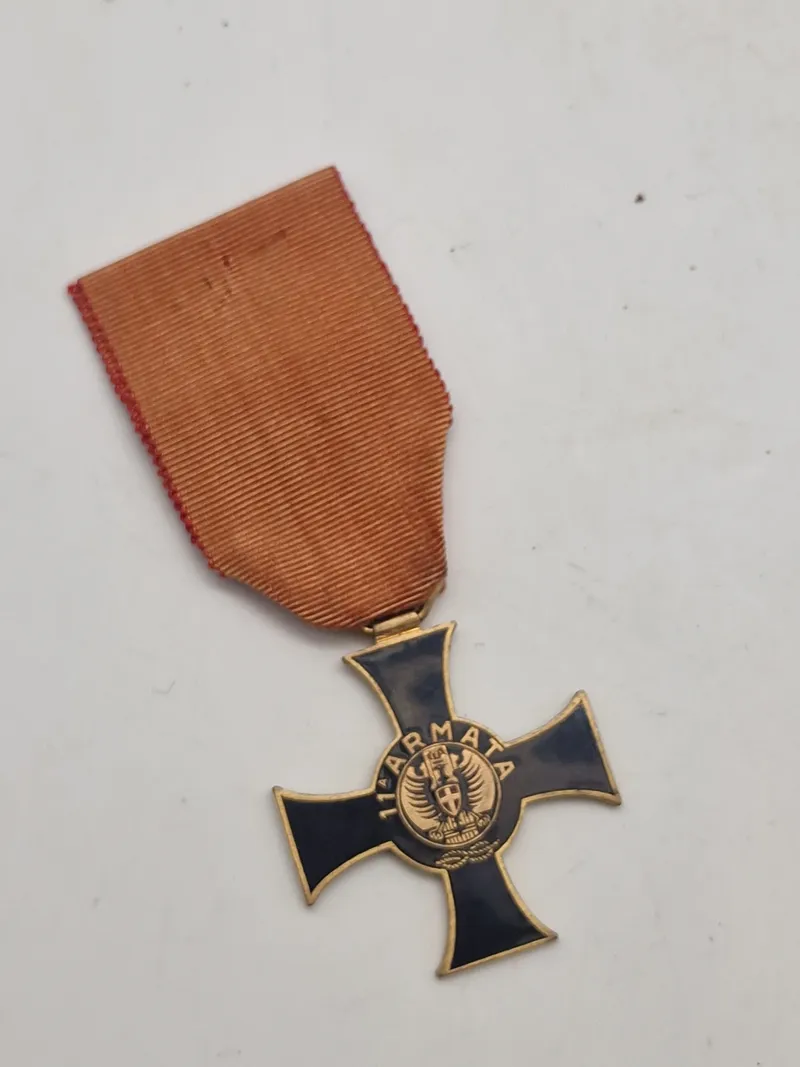 Originalt WWII ITALIAN 11TH ARMY CROSS MEDAL