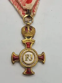 Originalt Austria-Hungary – Golden Cross of Merit with Crown