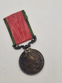 Original Tyrkisk Krimmedalje, en kampagnemedalje udstedt af Sultan Abdulmejid I af Det Osmanniske Rige til allieret militærpersonel, der deltog i Krimkrigen (1854-1856).