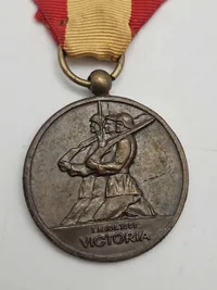 Original spansk mindemedalje fra borgerkrigen, kendt som "Medalla del Alzamiento y Victoria en Bronce - 18 Julio 1936 - 1 Abril 1939".