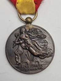 Original spansk mindemedalje fra borgerkrigen, kendt som "Medalla del Alzamiento y Victoria en Bronce - 18 Julio 1936 - 1 Abril 1939".