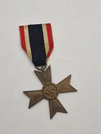 Originalt Kriegsverdienstkreuz 2. Klasse ohne Schwerter)
