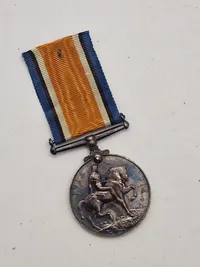 Original britisk krigsmedalje (British War Medal), som blev indstiftet i 1919 for at anerkende tjeneste under Første Verdenskrig.