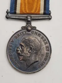 Original britisk krigsmedalje (British War Medal), som blev indstiftet i 1919 for at anerkende tjeneste under Første Verdenskrig.