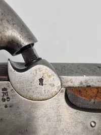 Dansk Ringhanepistol M.1848 Liege i mekanisk topstand