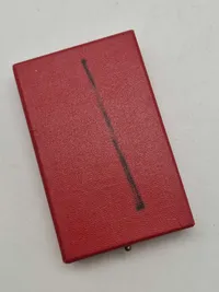 Original Verdienstmedaille der DDR (Fortjenstmedalje fra DDR), som var en statslig udmærkelse i Den Tyske Demokratiske Republik (DDR)
