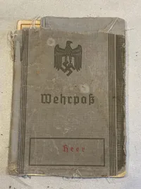 Originalt wehrpas - godt udfyldt