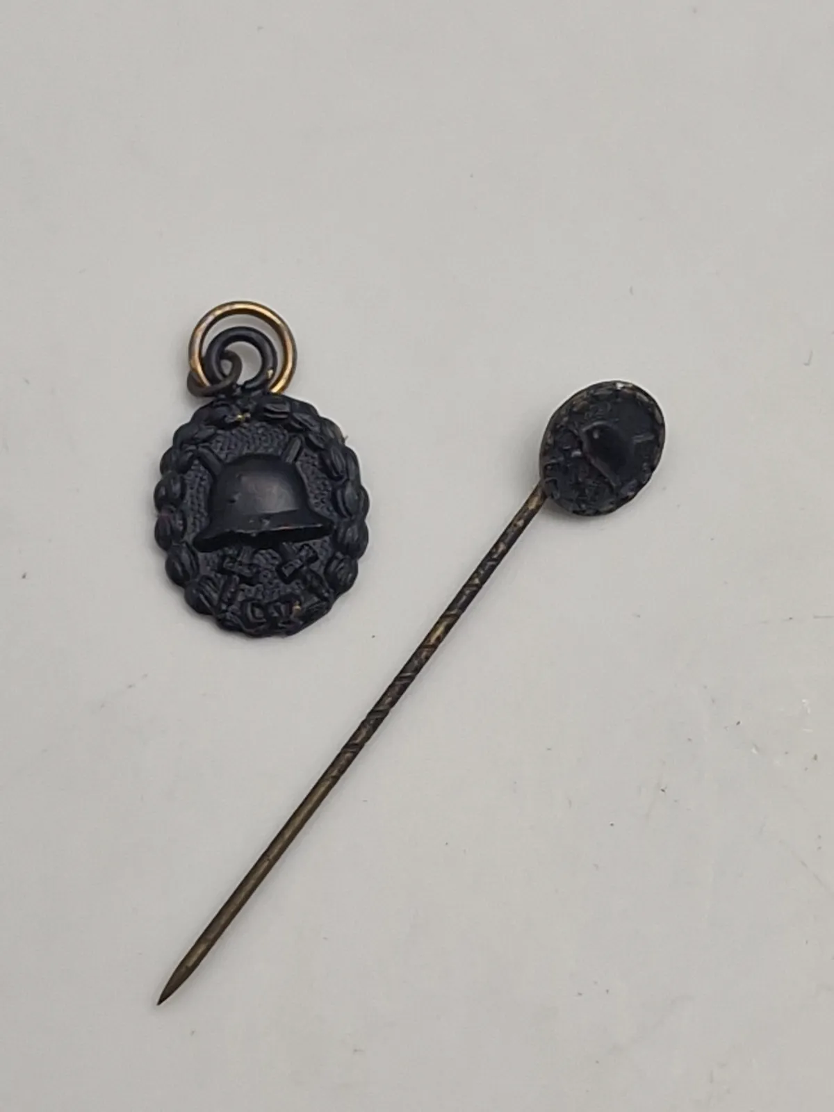 Originale Tyske pins