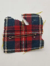 Originalt WW2 badge  fra The Cameronians (Scottish Rifles)