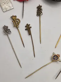 Samling militære pins mm.