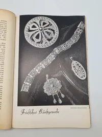 Originalt eks af Volk und Welt" (Folk og Verden) og undertitlen "Die Großzeitschrift der Anspruchsvollen" (Det store magasin for de krævende)