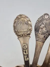 Samling juleskeer af ny/pletsølv
