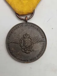 Originale  æresmedaljer fra forsvarets brevdue flyvning -guld sølv og bronce