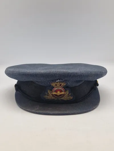 Original kasket for befalingsmændaf sergentklassen - flyvevåbenet