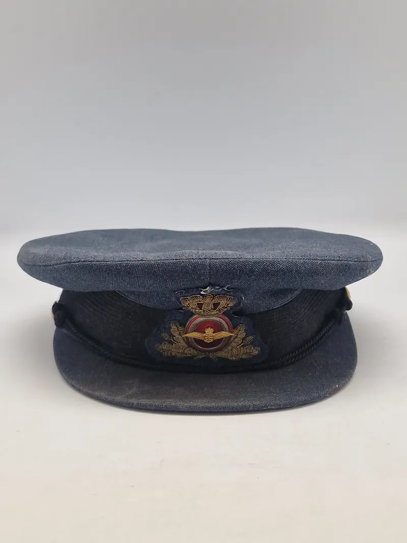Original kasket for befalingsmændaf sergentklassen - flyvevåbenet