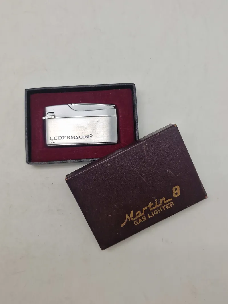 Martin 8 gas lighter med æske