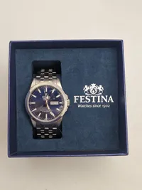 Originalt Festina ur med æske og papirer