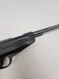 Sjælden udbudt til salg tysk Feinwerkbau
Luftpistole Modell 65 kaliber 4,5 mm, med original æske og originale papirer fra fabrikken