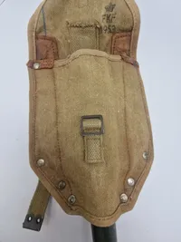 Original dansk anvendt feltspade med webbinghylster