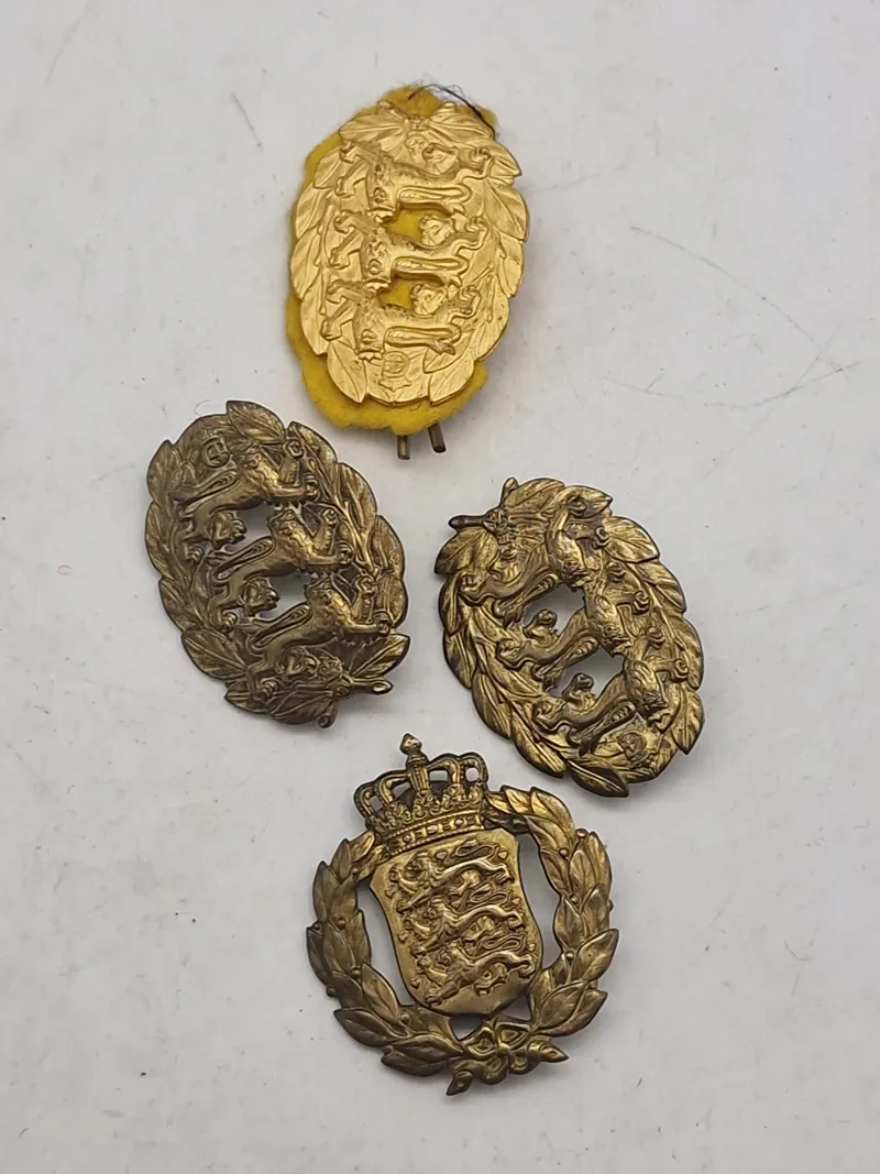 Samling danske regimentsmærker
