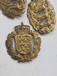 Samling danske regimentsmærker