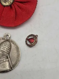 Lot diverse pins og nåle