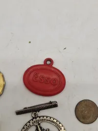 Lot diverse pins og nåle