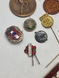 Samling pins og marker