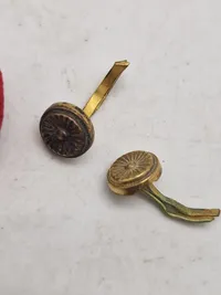 Lot Dansk  knapper mm. bla. kokarde Akademisk skyttekorps