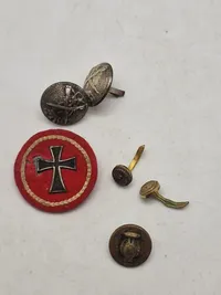 Lot Dansk  knapper mm. bla. kokarde Akademisk skyttekorps