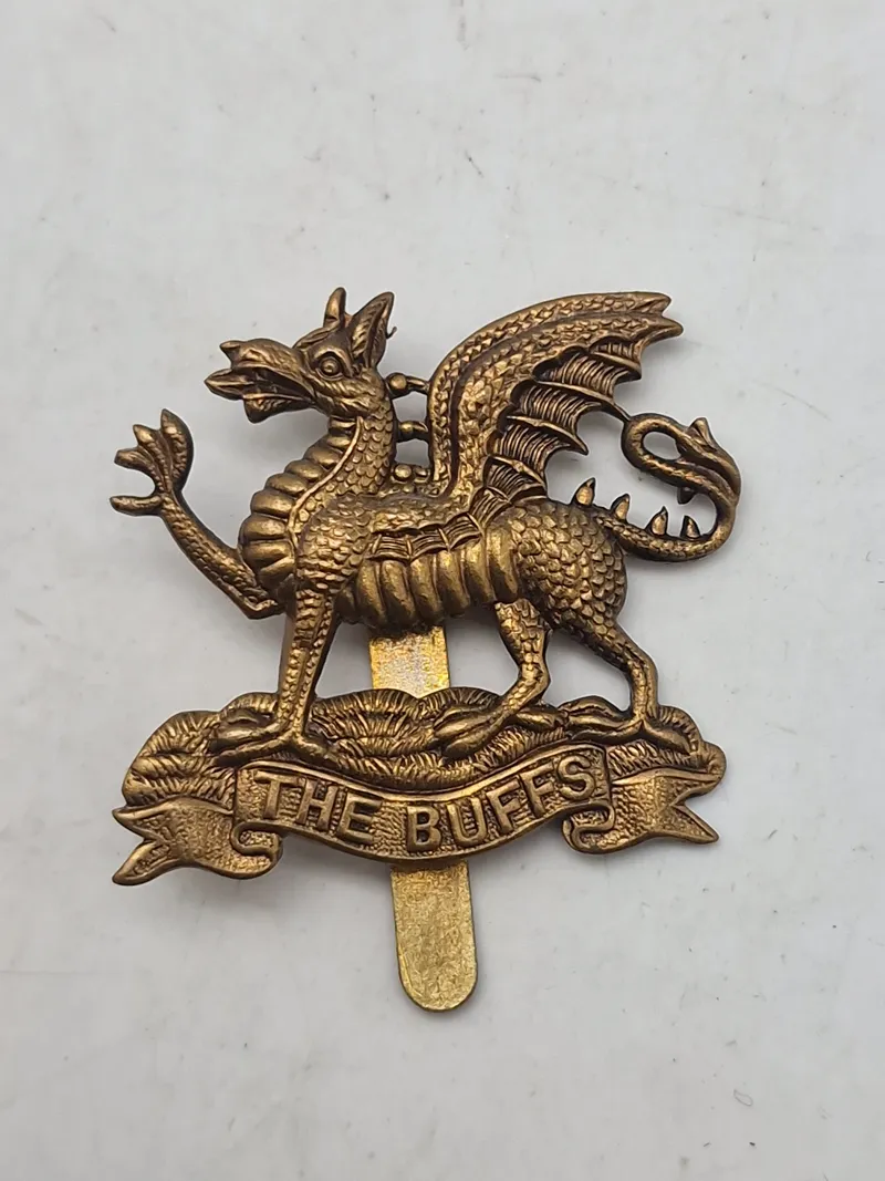 Originalt baretmærke fra dansker i The Buffs WW2 regimentet for de Danske frivillige i WW2