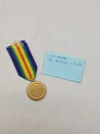 Original Victory Medal, også kendt som Inter-Allied Victory Medal, som blev uddelt til soldater og andre fra de allierede lande, der gjorde tjeneste under Første Verdenskrig