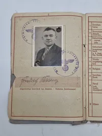 Originalt tysk Kriegsmarine wehrpas, godt udfyldt