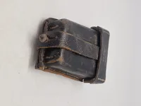 Original tysk K98 patrontaske, skåret og anvendt af modstandsbevægelsen