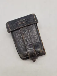 Original tysk K98 patrontaske, skåret og anvendt af modstandsbevægelsen