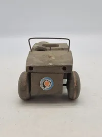 Original træ legetøjs bil lavet som Willys Jeep lige efter WW2