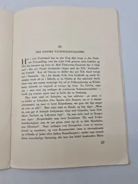 Original pjece - Kristenkors og Hagekors" af Jørgen Sneby, udgivet af Eget Forlag i København i 1934.