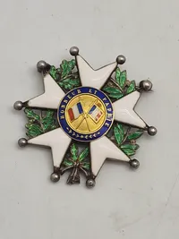 Original French Legion of Honour af midten er af 18 karat guld, omlavet til smykke