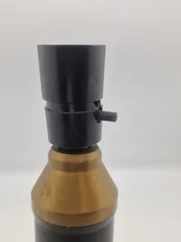 Lampe lavet af halen fra mortergranat