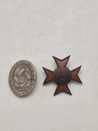To tyske badges - efterkrigs