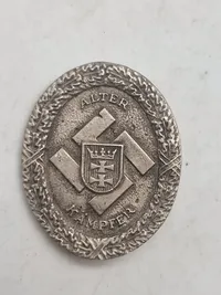 To tyske badges - efterkrigs