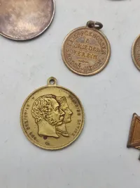 Lot diverse originale medaljer